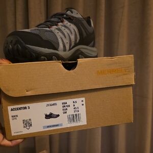 Merrell Accentor 3 Men's Athletic Shoes - Gray and Black